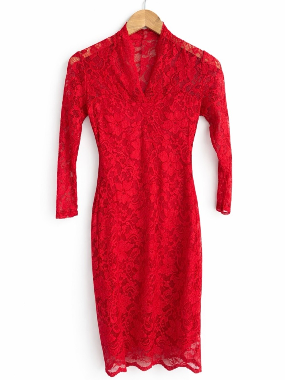 Red Lace Long-Sleeve Sheath Dress Size 6 (Runs size 0-2)